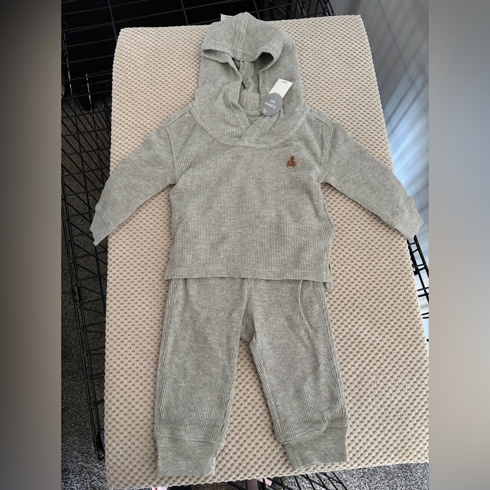 New Baby Gap Sweatshirt and Pants Set